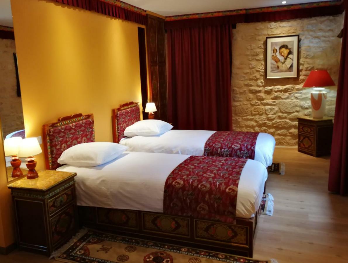 Himalaya En Perigord Bed and Breakfast Tursac Exteriör bild